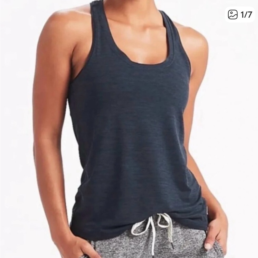 Vuori lux tank size XS
